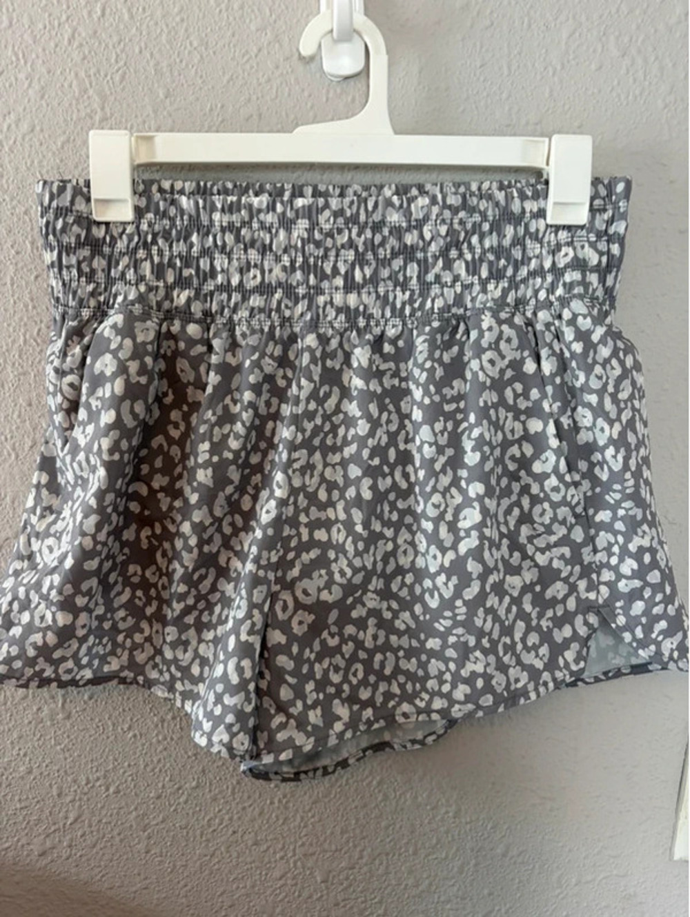 Offline by Aerie real me extra 7/8 legging hi-rise grey/white size L
